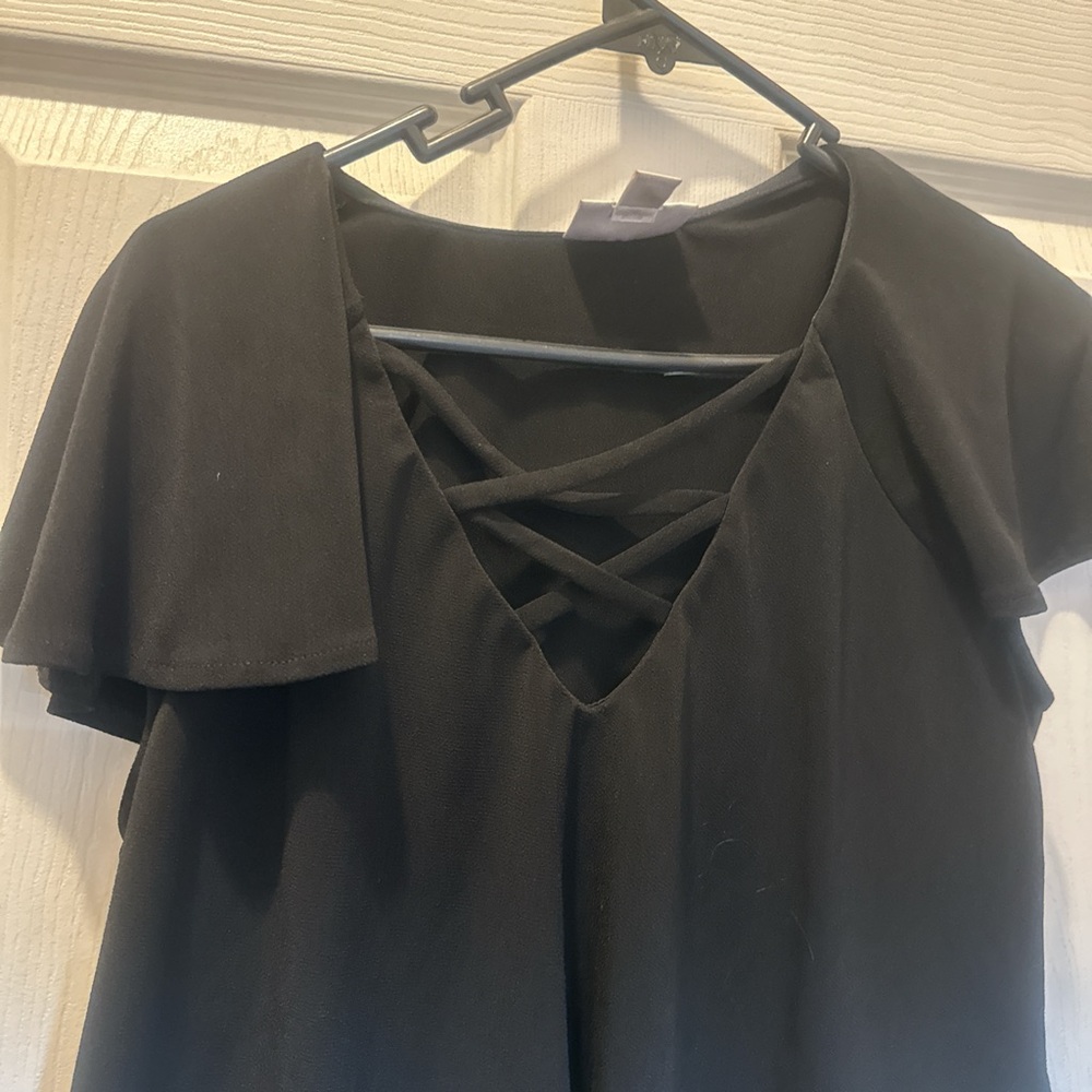 Black Ruffle Sleeve Bodysuit - Picture 3 of 4